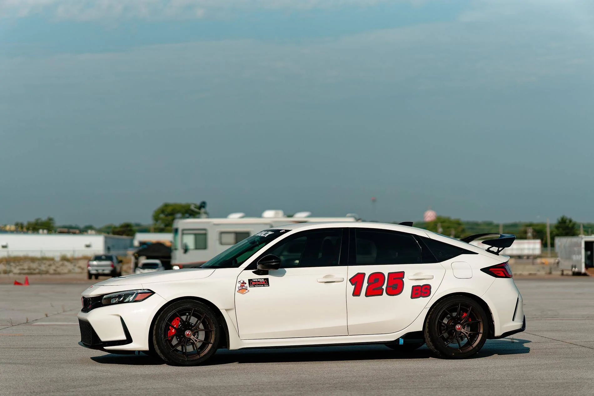 11th Gen Honda Civic Official CHAMPIONSHIP WHITE FL5 Type R Photos Thread 1726188701713-21