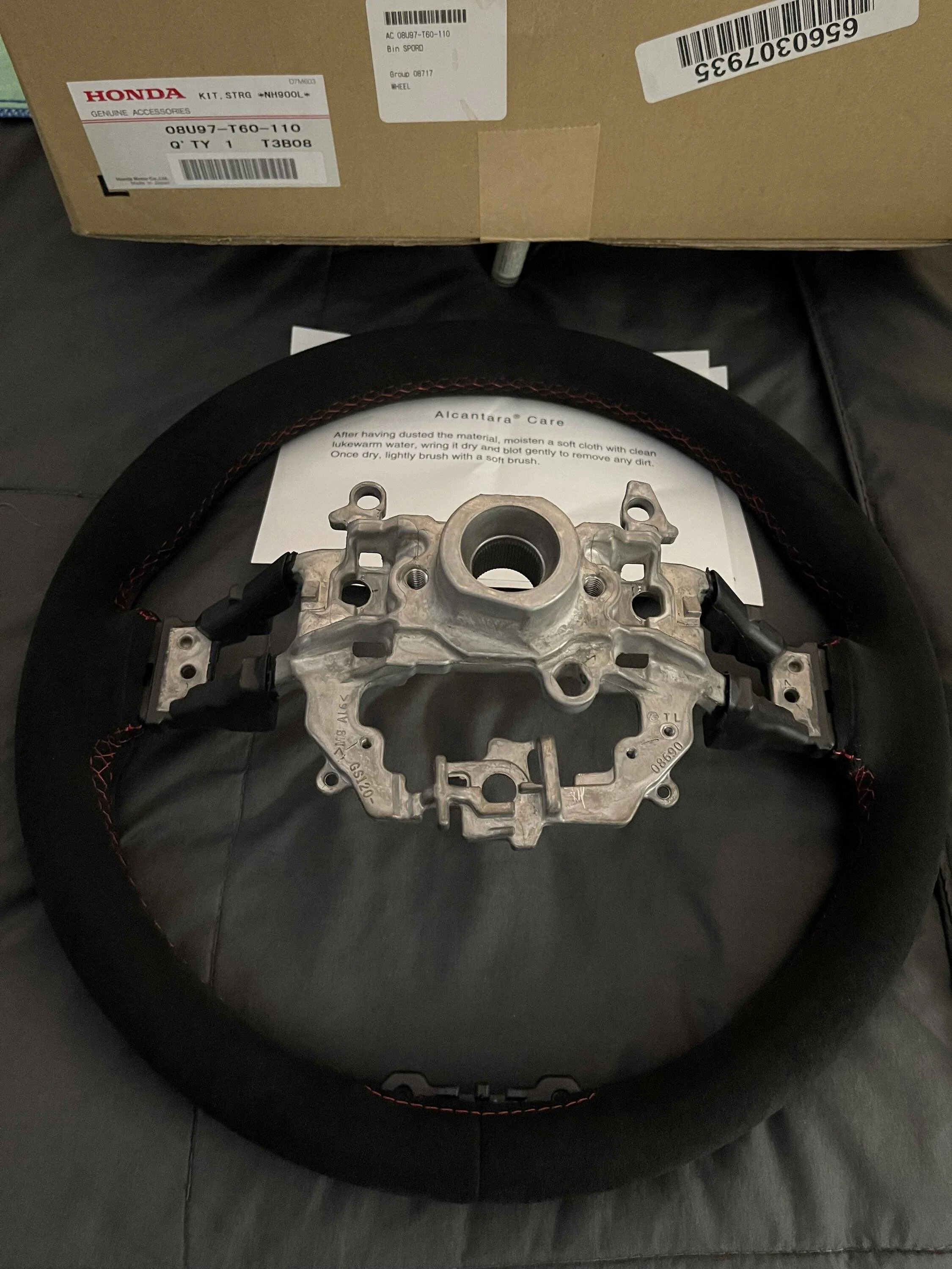11th Gen Honda Civic SOLD- Oem Honda/Acura Alcantara Steering Wheel IMG_3429