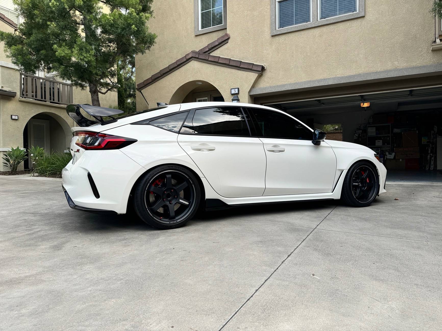 11th Gen Honda Civic FL5 OEM Rims & Lugs IMG_9722