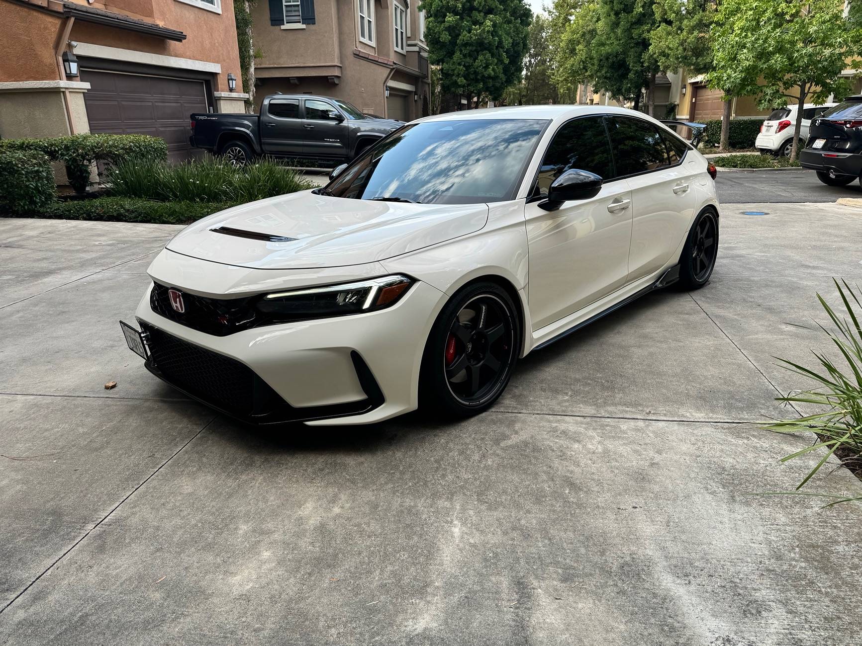 11th Gen Honda Civic FL5 OEM Rims & Lugs IMG_9715