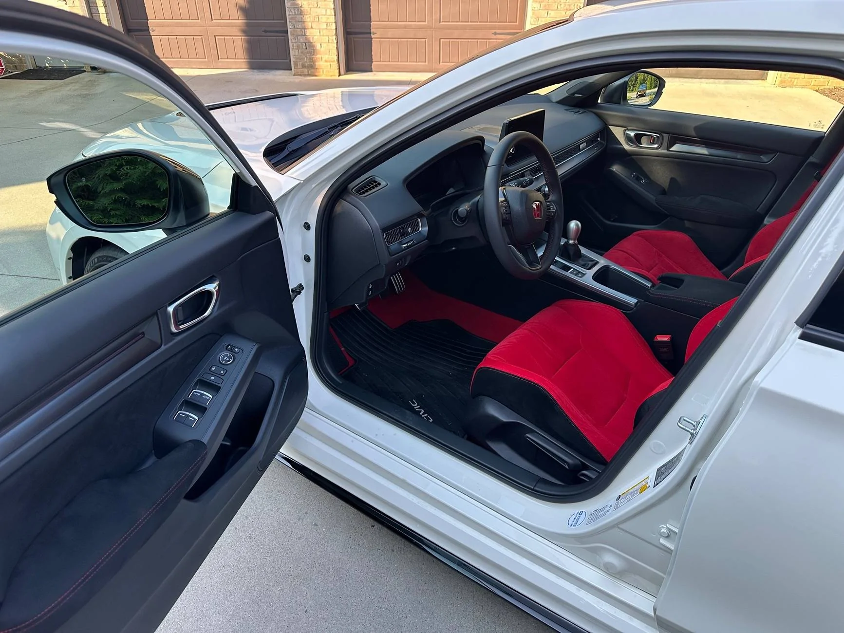 11th Gen Honda Civic SOLD: 2024 Honda Civic Type R in Championship White With Just 385 Miles IMG_3429