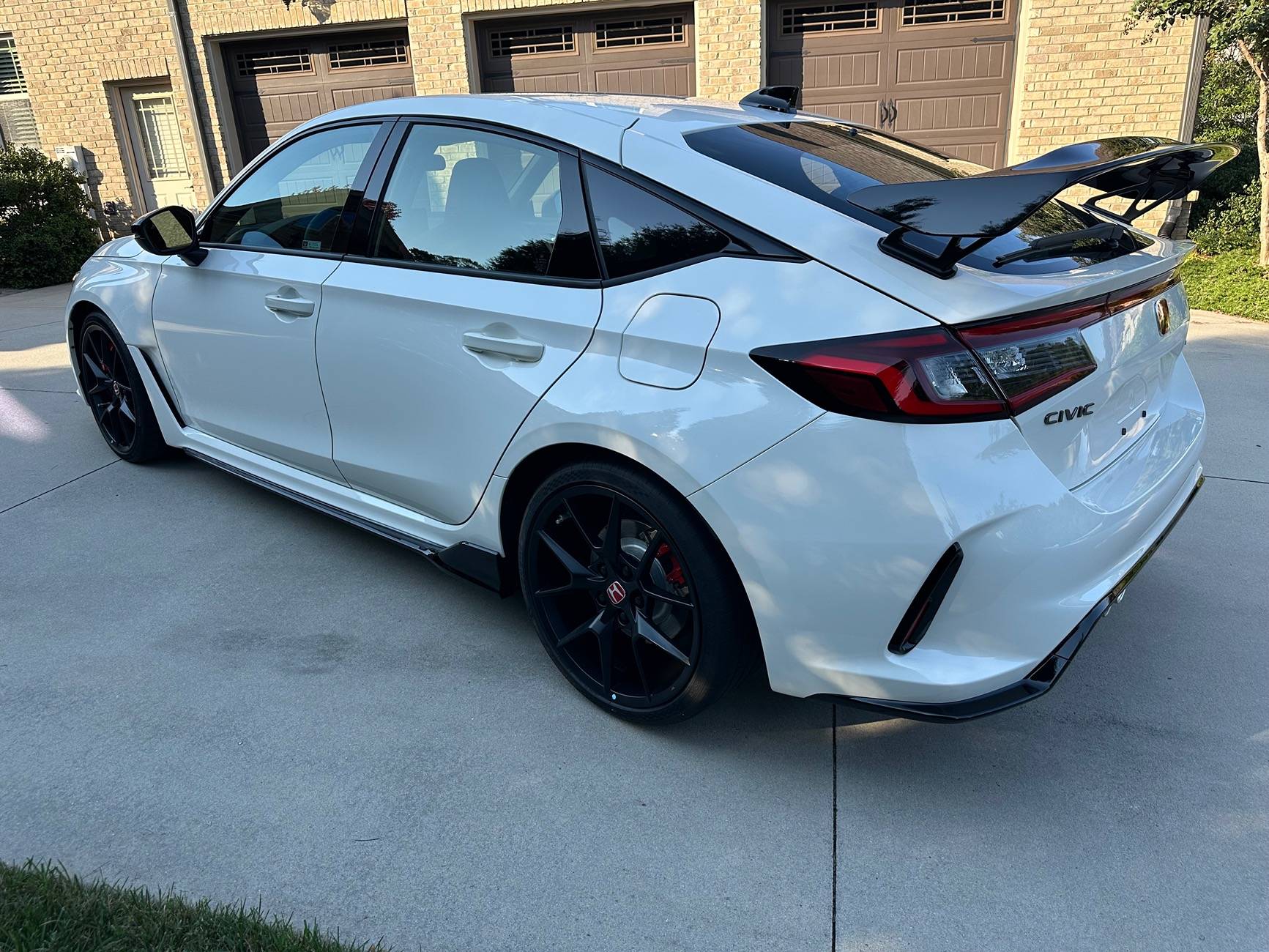 11th Gen Honda Civic SOLD: 2024 Honda Civic Type R in Championship White With Just 385 Miles IMG_3423
