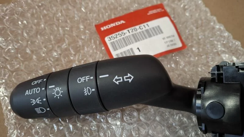 11th Gen Honda Civic OEM Fog lights with OEM turn signal stalk CYP5Tu6