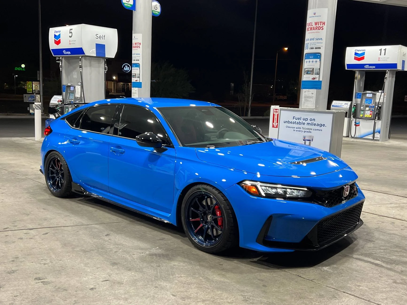 11th Gen Honda Civic Official BOOST BLUE FL5 Type R Photos Thread IMG_2164