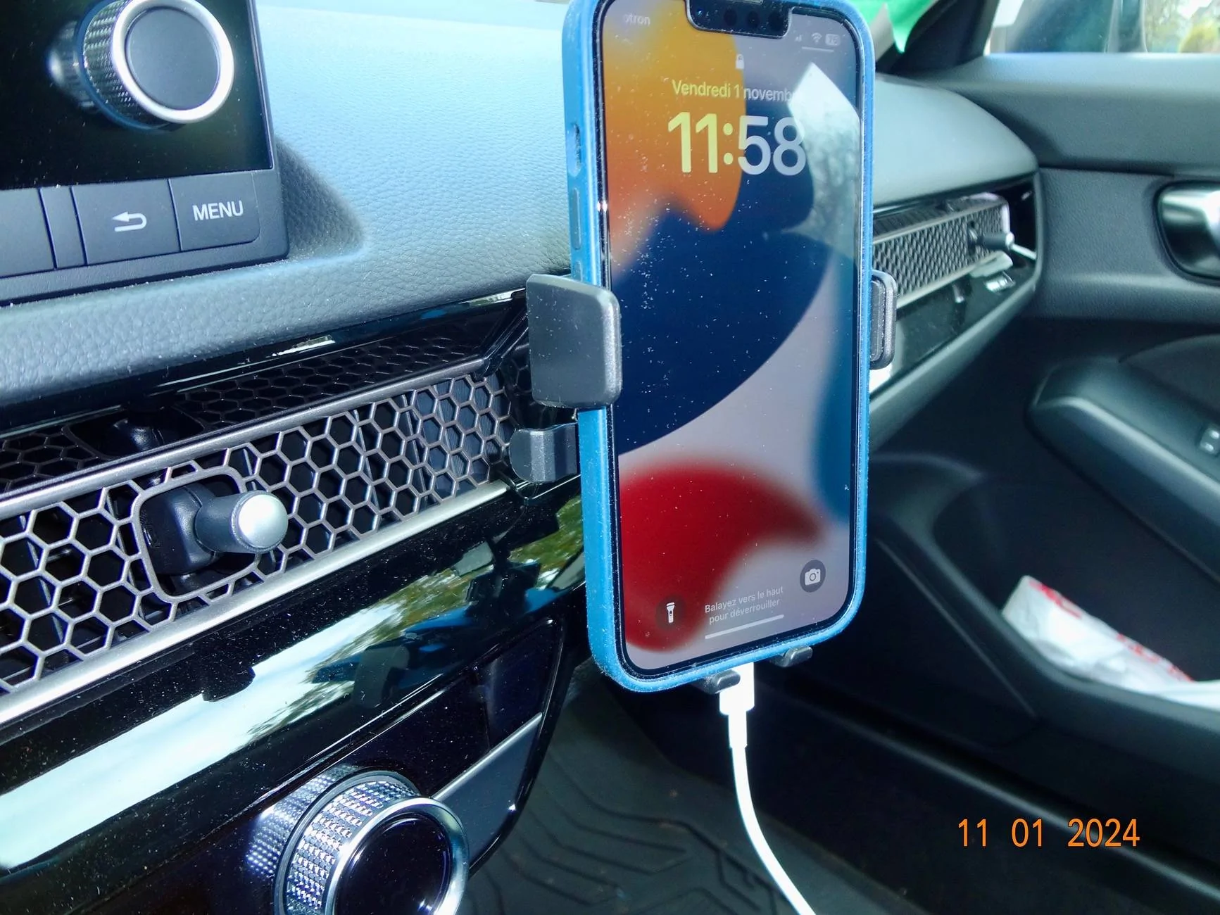 11th Gen Honda Civic Phone Holder for my 2025 Civic and other. I find one DSC02022