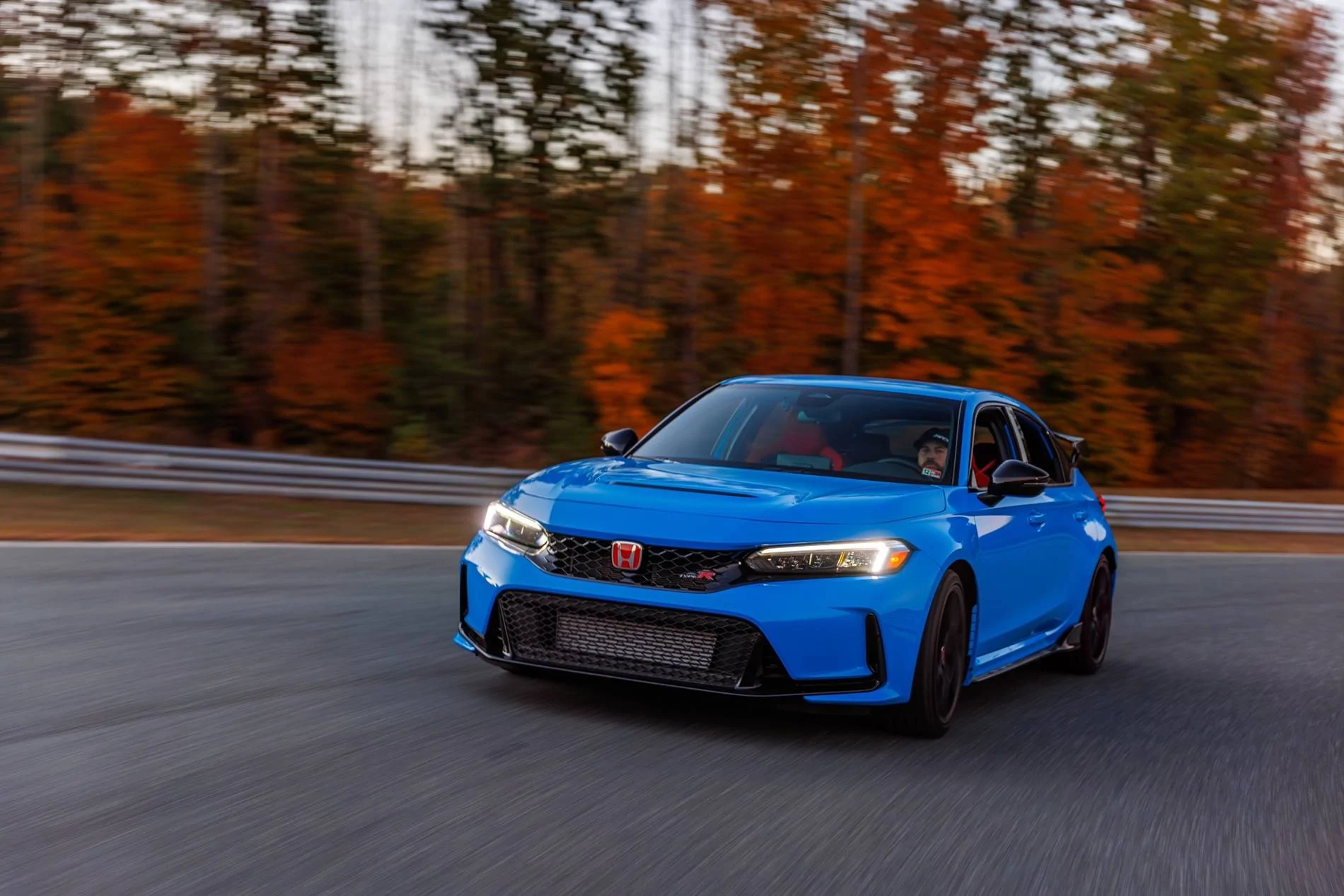 11th Gen Honda Civic Official BOOST BLUE FL5 Type R Photos Thread 4E5931E6-1784-403E-8C97-8E359F02EAB7