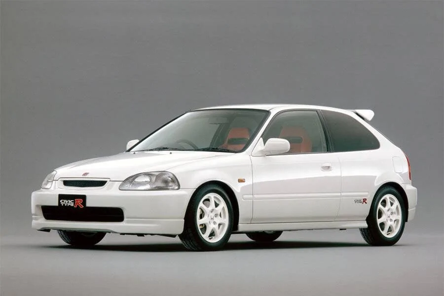 11th Gen Honda Civic Pic request: Type R quarter panel decal IMG_5076