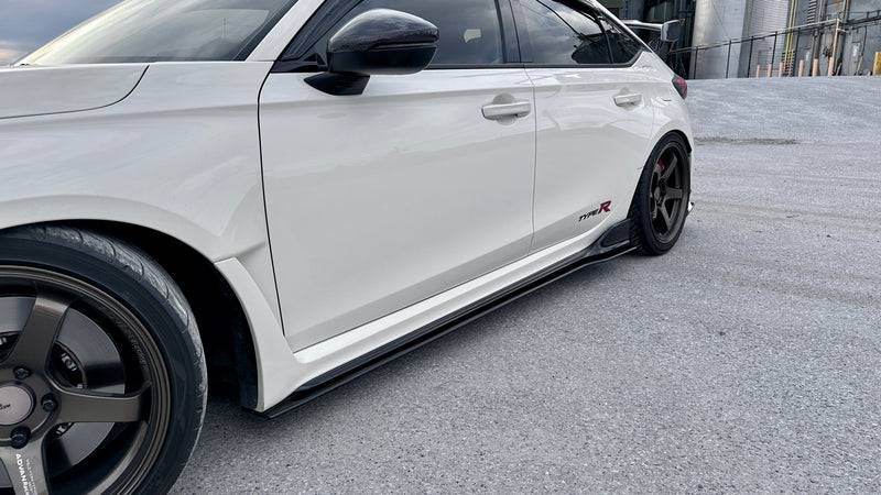 11th Gen Honda Civic Pic request: Type R quarter panel decal C79D6FC9-2148-41E3-B2F9-57C4A47B6F94_1_201_a