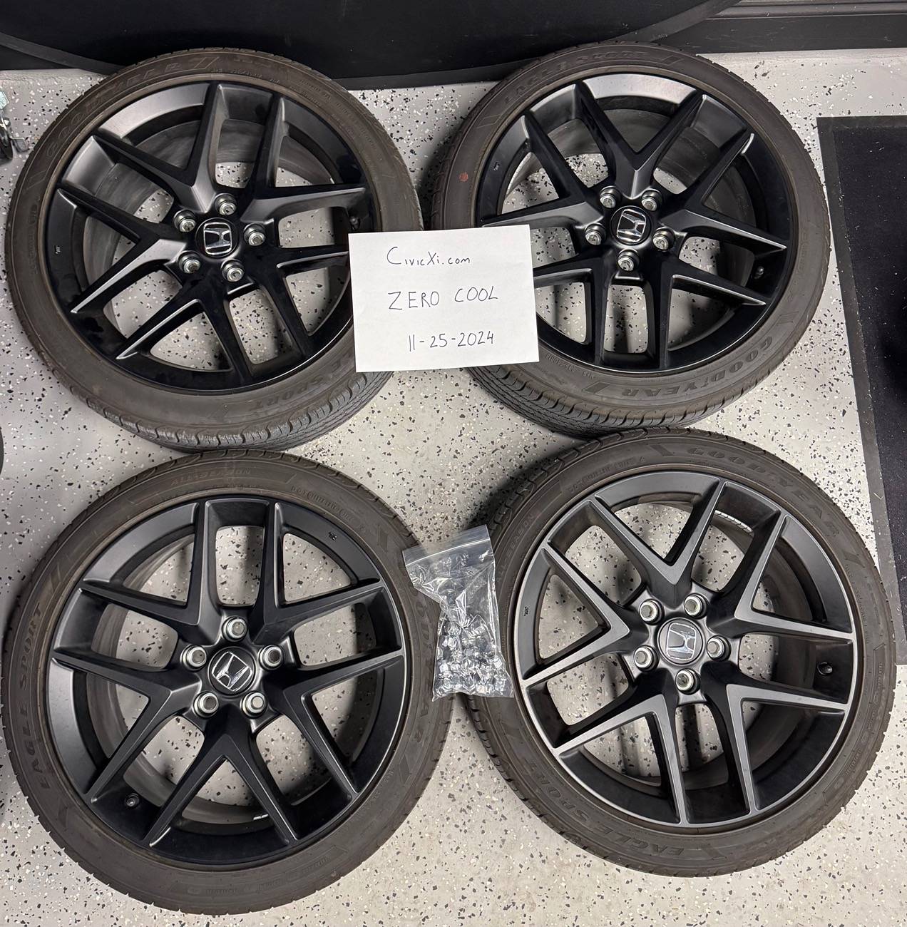 11th Gen Honda Civic 2024 OEM Civic Si Wheels and Tires. 5k Miles. IMG_6638