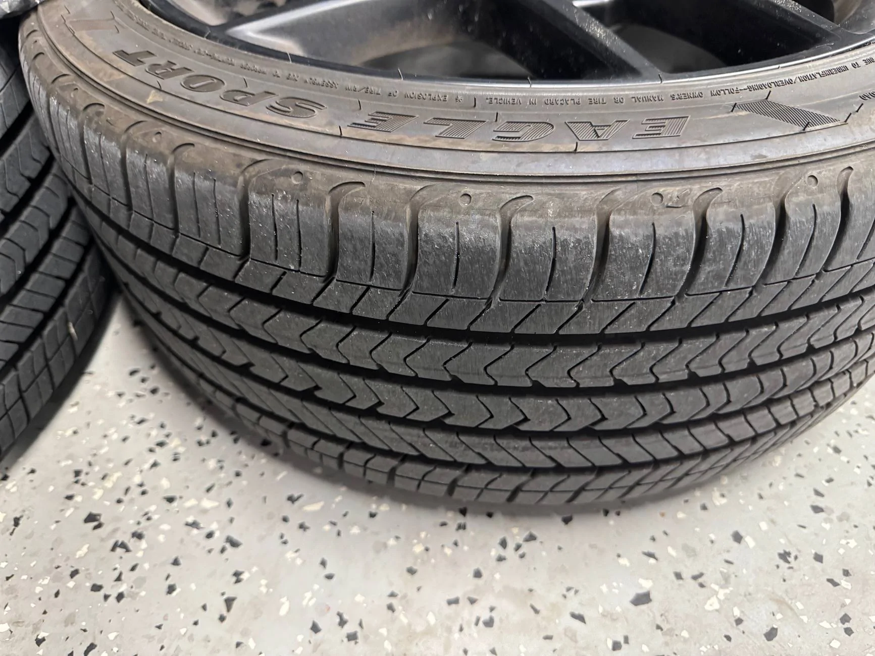 11th Gen Honda Civic 2024 OEM Civic Si Wheels and Tires. 5k Miles. IMG_6643