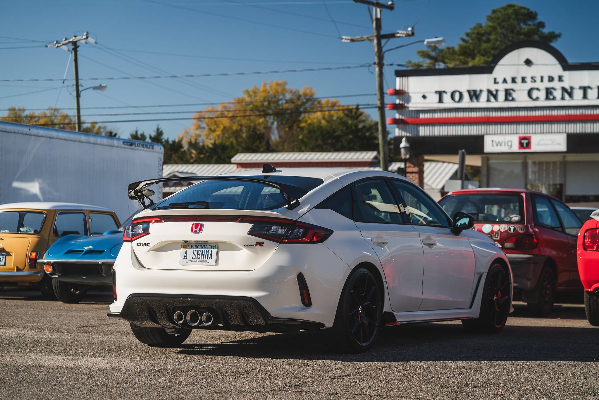 11th Gen Honda Civic Official CHAMPIONSHIP WHITE FL5 Type R Photos Thread 54156675942_e2d82e5a5a_k