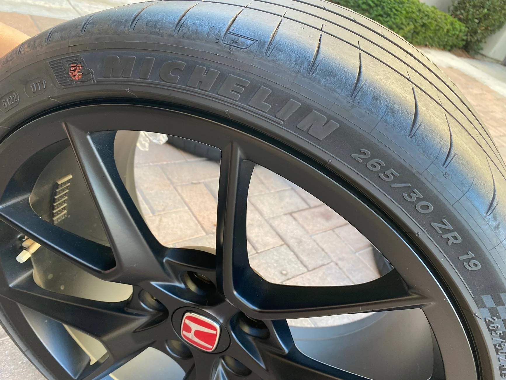 11th Gen Honda Civic SOLD: OEM 2023 FL5 Type R Rims and Tires IMG_7462