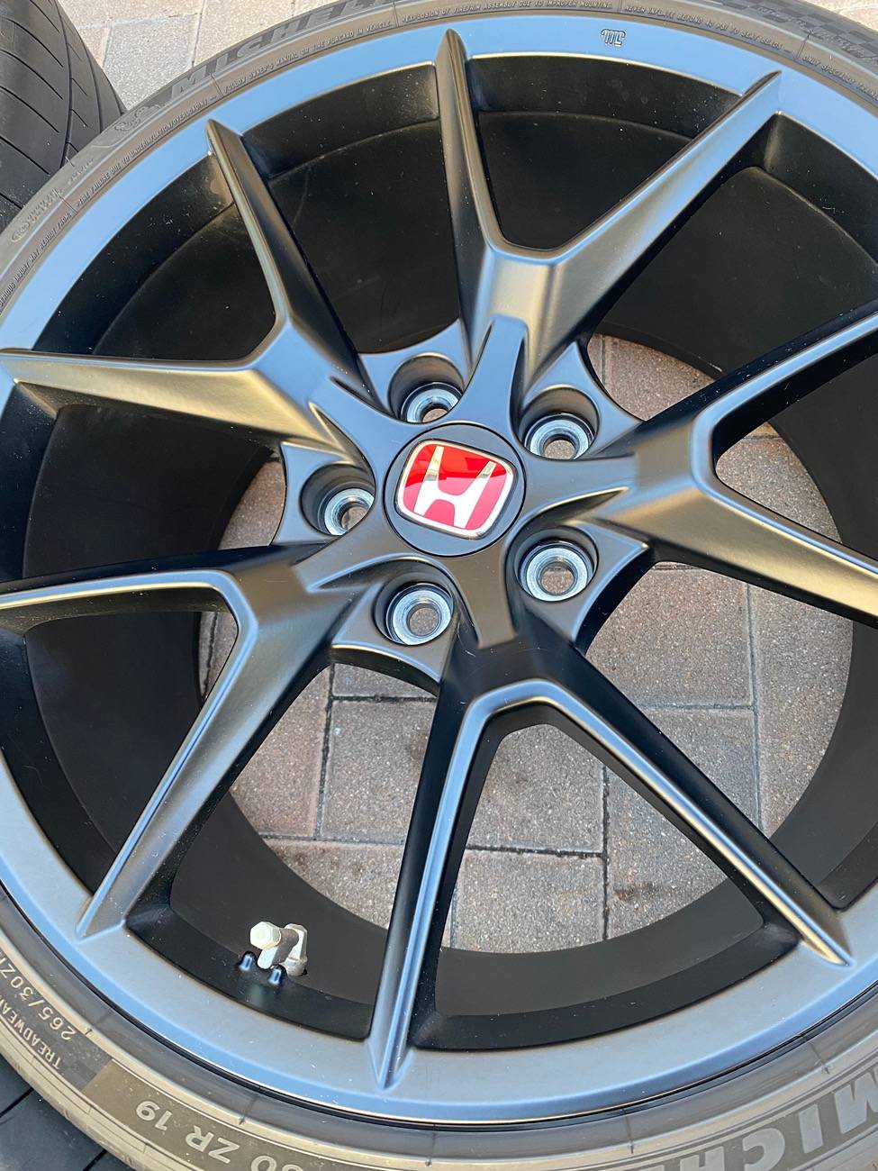 11th Gen Honda Civic SOLD: OEM 2023 FL5 Type R Rims and Tires IMG_7468