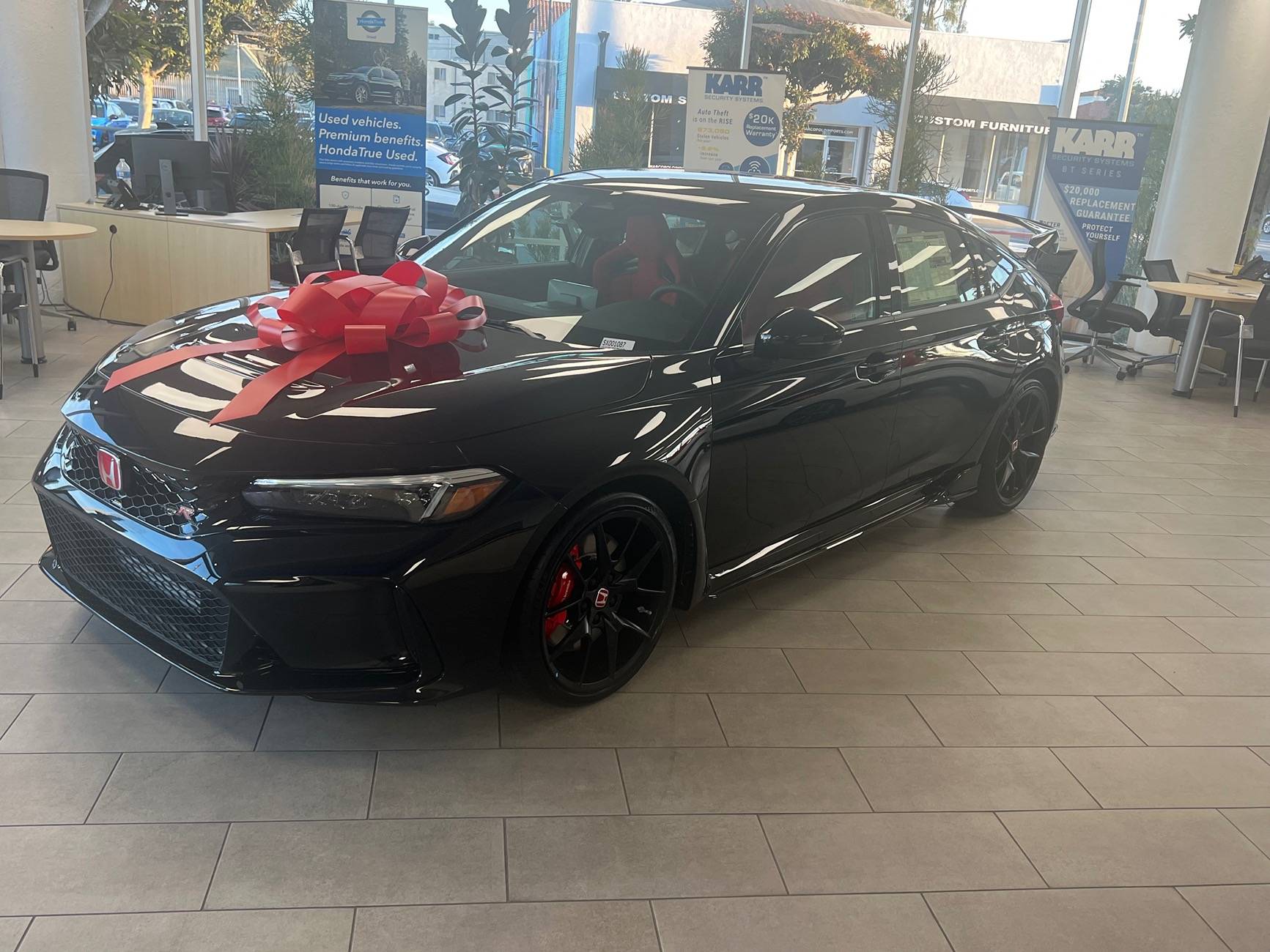 11th Gen Honda Civic NeRO our 25' CTR ....an unathorized purchase that the CFO absolutely ♥️'s tempImageQi0CKS