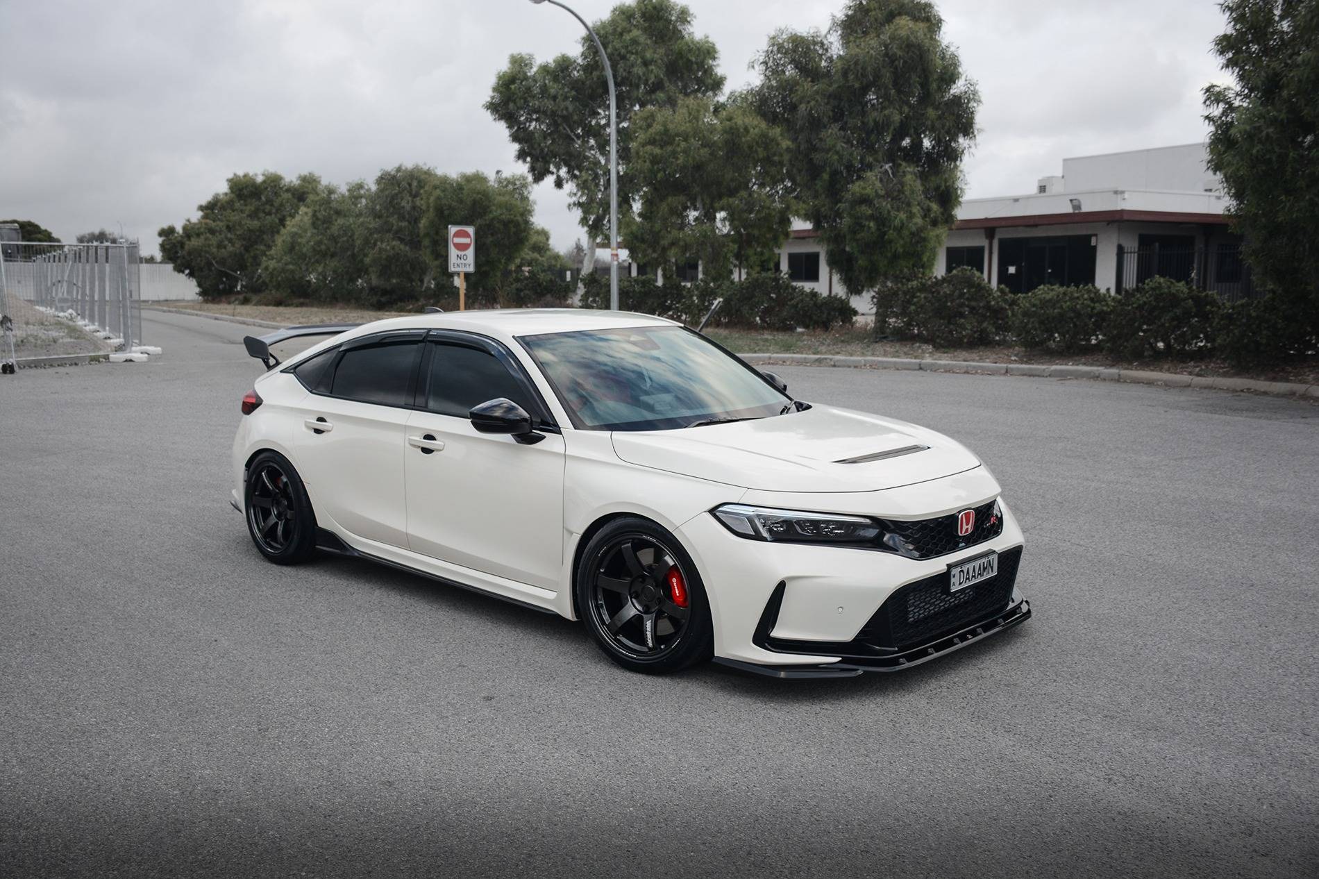 11th Gen Honda Civic Official CHAMPIONSHIP WHITE FL5 Type R Photos Thread DSC_4434