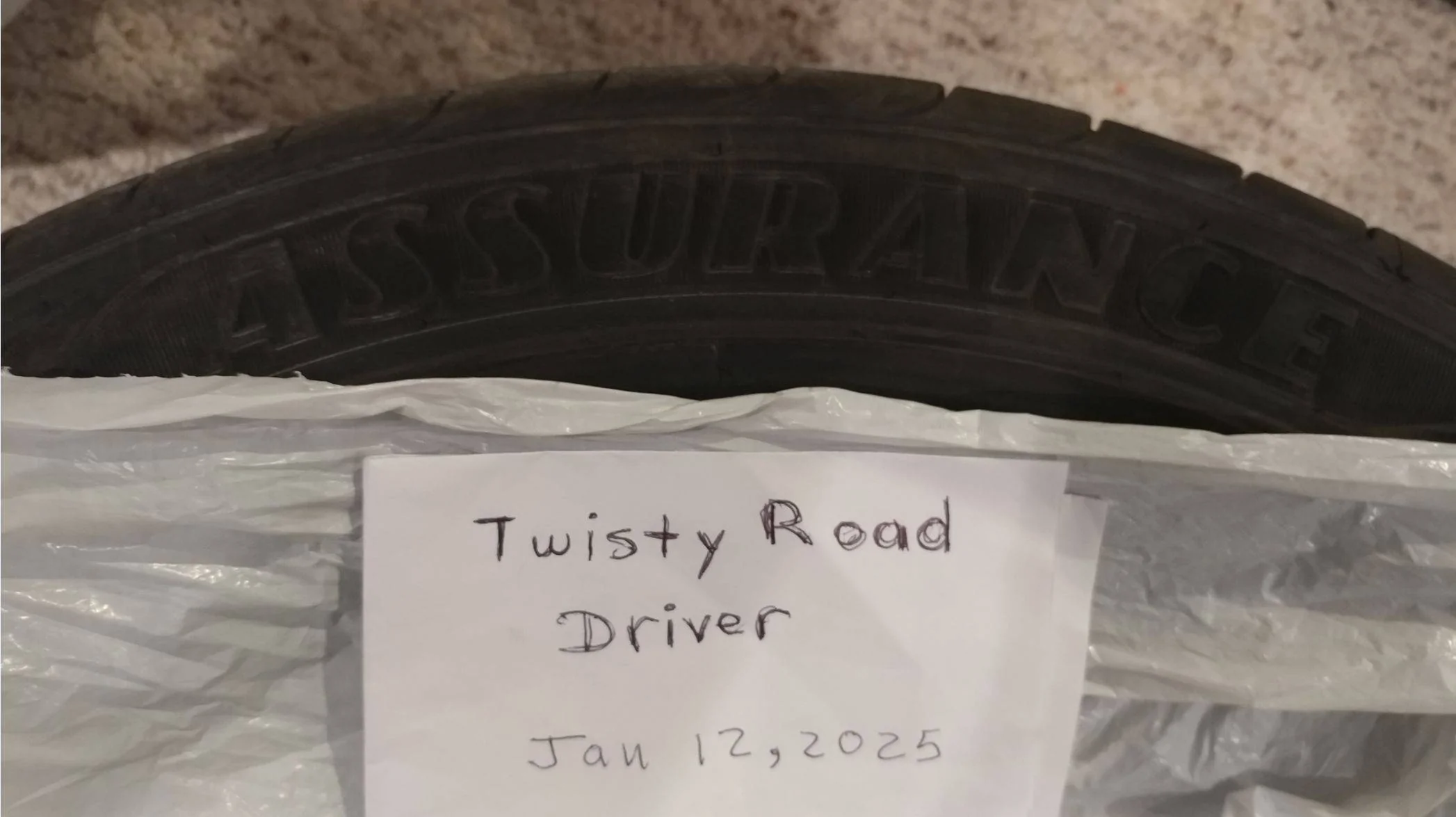 11th Gen Honda Civic 4 Goodyear Assurance Finesse 235 / 40 / R18 used once Sidewall_1