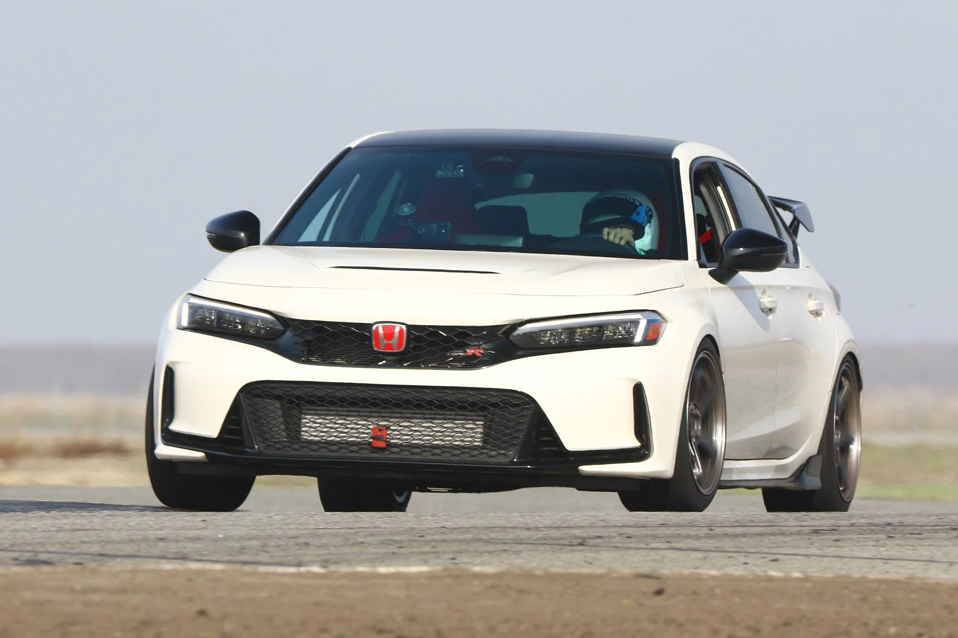 11th Gen Honda Civic Official CHAMPIONSHIP WHITE FL5 Type R Photos Thread Dec-21-2024-Speed Ventures (Sat)-Green-Session 1 (Sweeper)-CPRP0290_Dec2124_1107AM_CaliPhoto