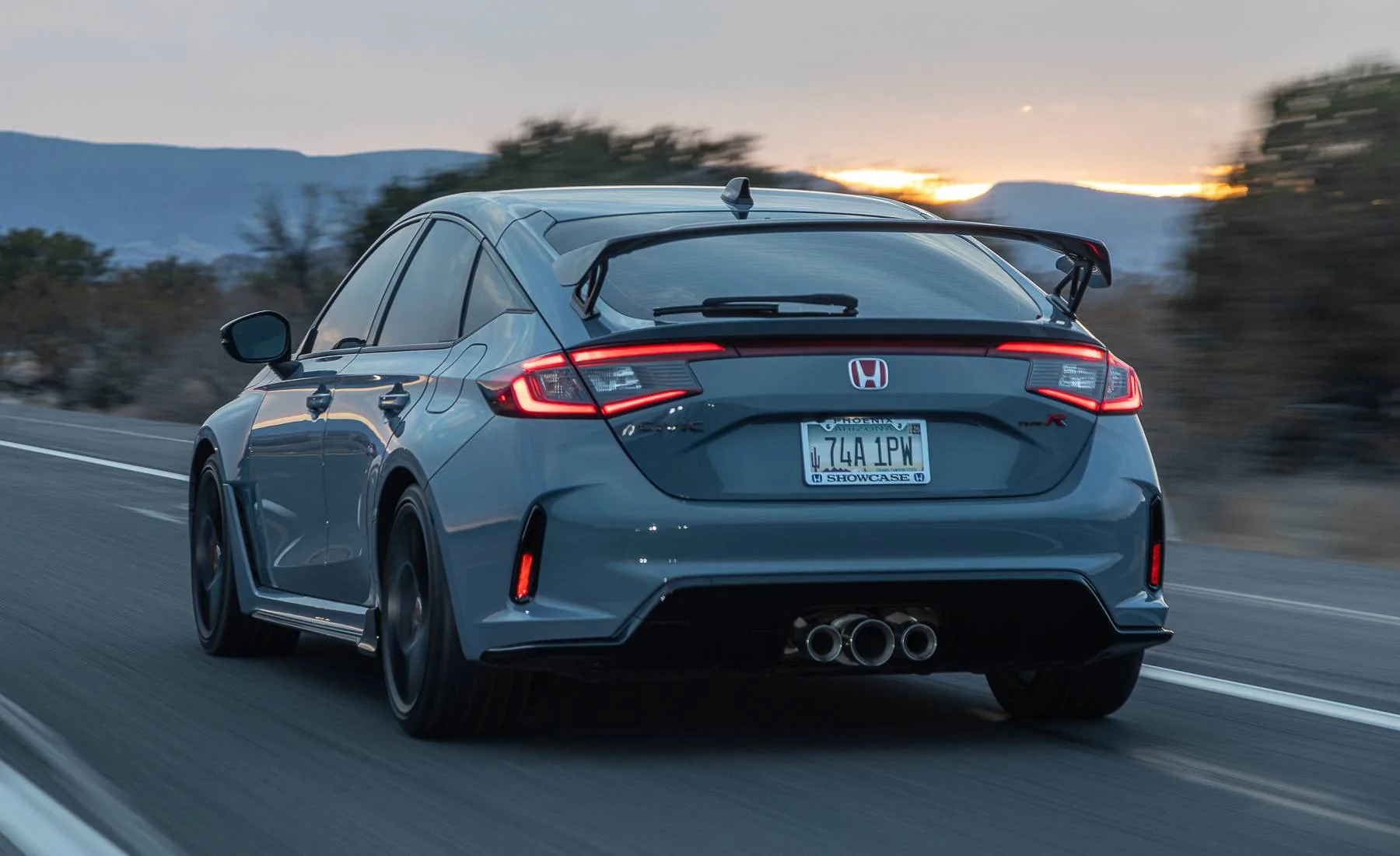 11th Gen Honda Civic Official SONIC GRAY PEARL FL5 Type R Photos Thread 2