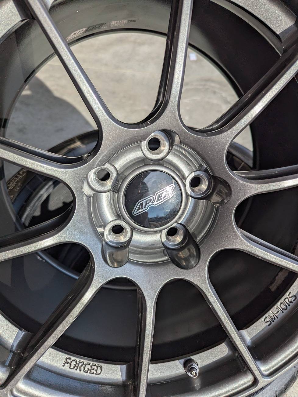 11th Gen Honda Civic GONE: Apex Wheels SM-10RS 18x10 +42 Forged Anthracite PXL_20250203_205349706.MP