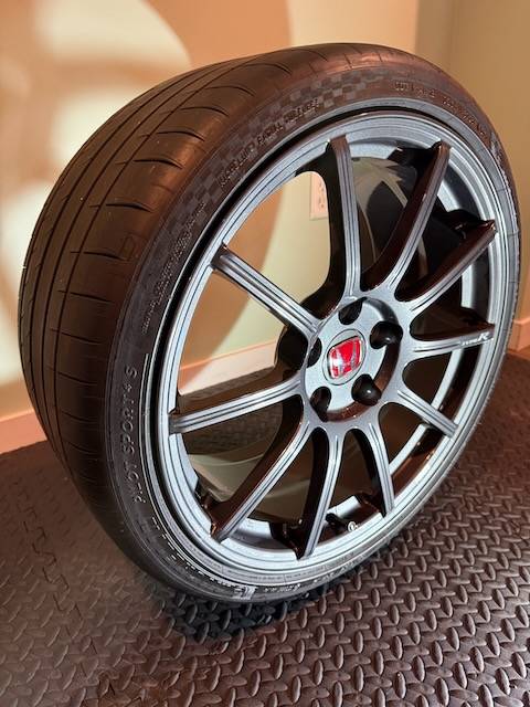 11th Gen Honda Civic OEM Type R Forged Wheels with Michelin Pilot Sport 4S Tires wheel 4 angl