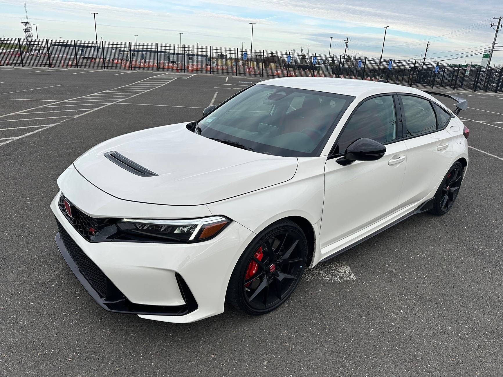 11th Gen Honda Civic Post your FL5 Civic Type R delivery pics! 🙌 📸 IMG_6597