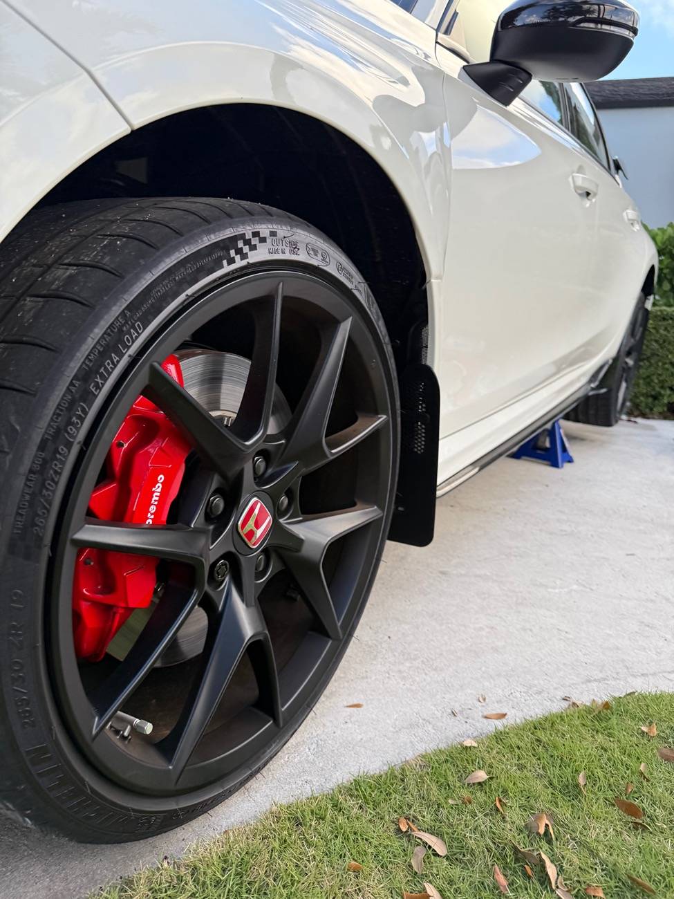11th Gen Honda Civic FX3D rock guards IMG_4906