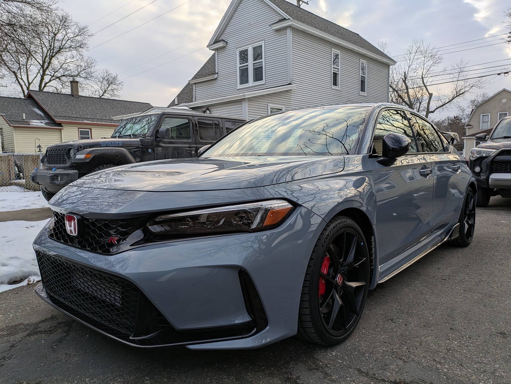 11th Gen Honda Civic Official SONIC GRAY PEARL FL5 Type R Photos Thread PXL_20250211_222709663