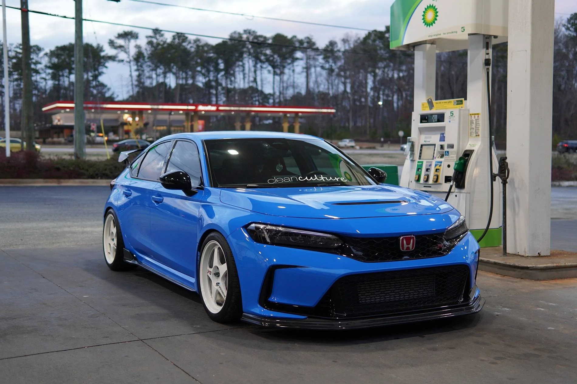 11th Gen Honda Civic Official Wheel Fitment Thread for 11th Gen FL5 Civic Type R DSC05848