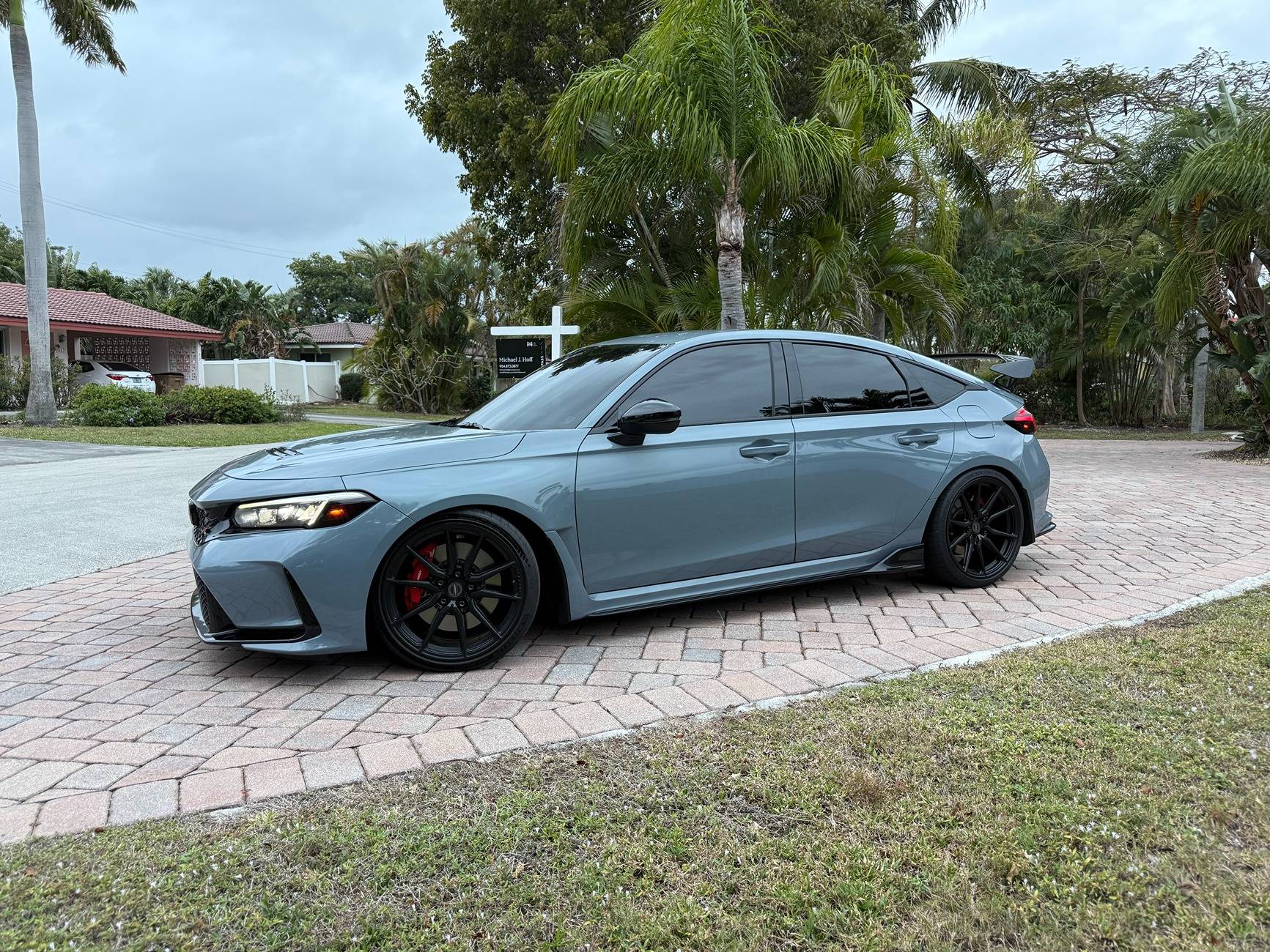 11th Gen Honda Civic WTT: Vossen HF3 19X9.5 +38 64.1cb Custom Satin Black Finish for OEM Forged 19s IMG_9015