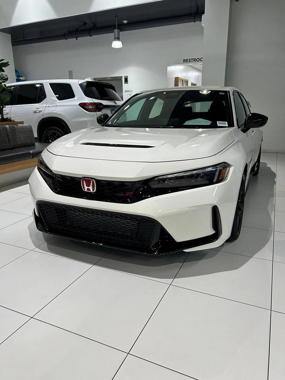 11th Gen Honda Civic Post your FL5 Civic Type R delivery pics! 🙌 📸 IMG_0529