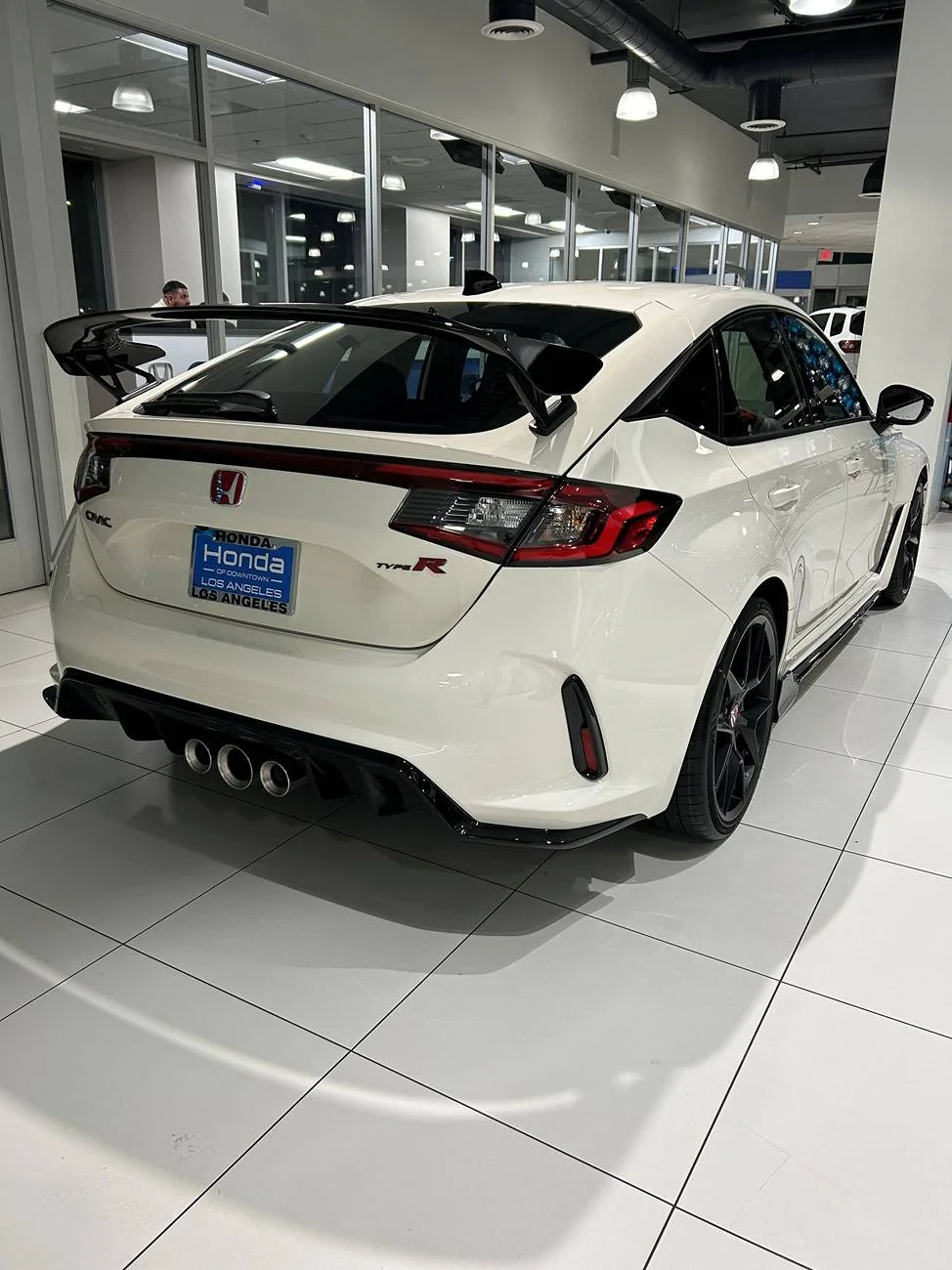11th Gen Honda Civic Post your FL5 Civic Type R delivery pics! 🙌 📸 IMG_0530