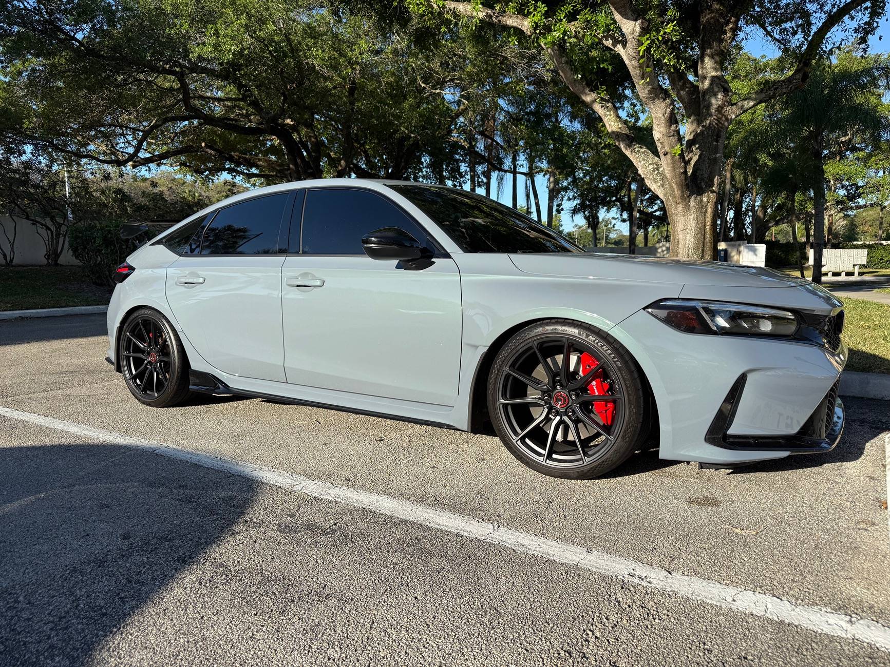 11th Gen Honda Civic Official SONIC GRAY PEARL FL5 Type R Photos Thread IMG_9751