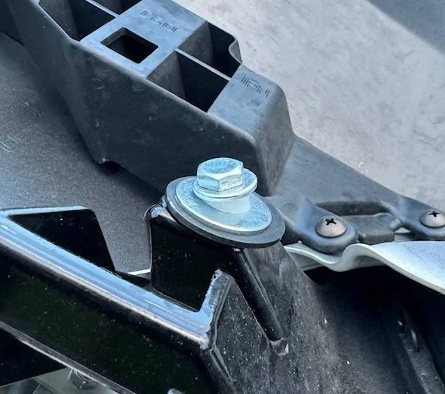 11th Gen Honda Civic Offset Front License Plate Bracket (No Drill) 1743993441706-hn