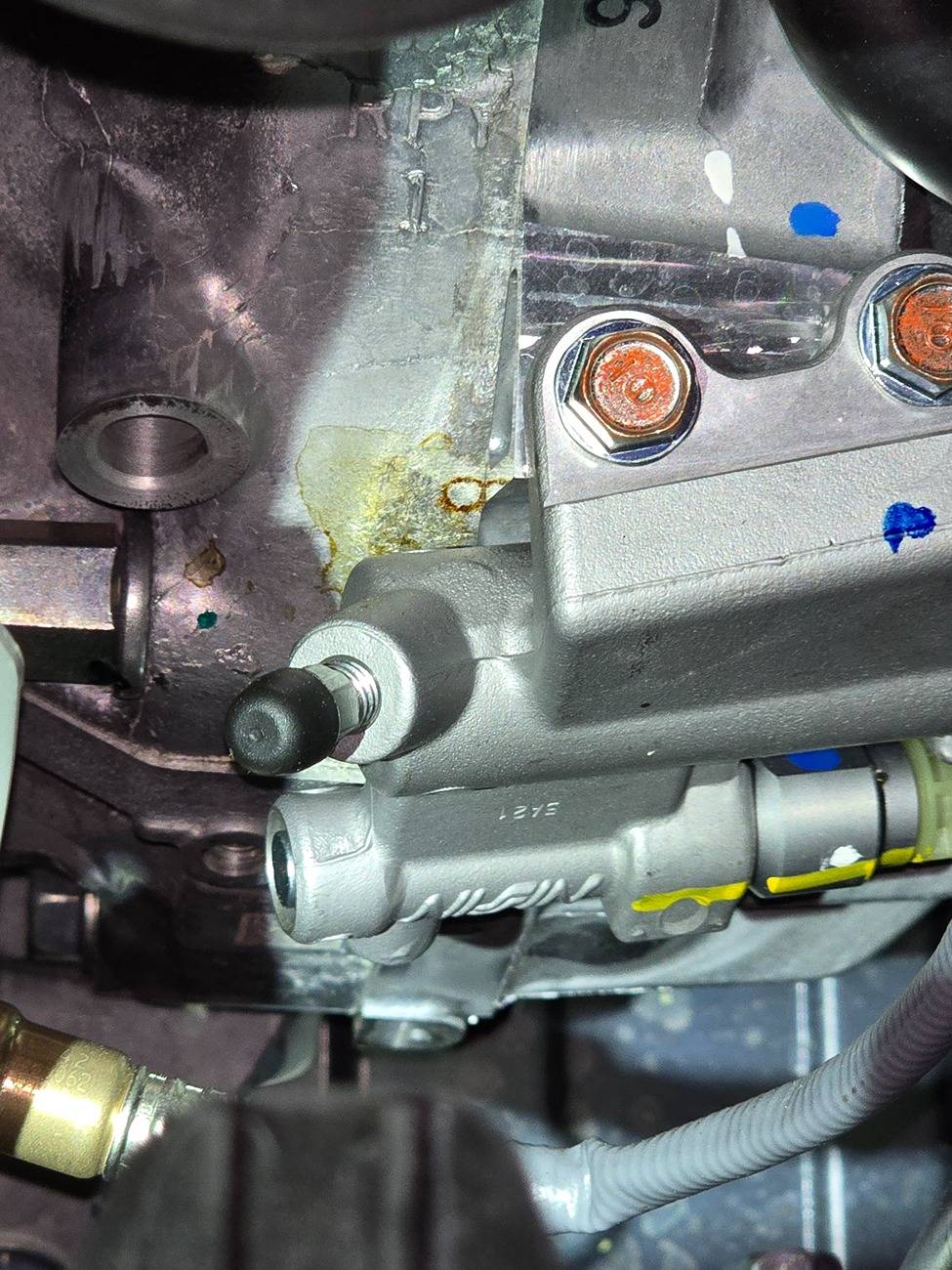 11th Gen Honda Civic BRAND NEW 2025, possible oil seepage or assembly stain?? 20250412_131244