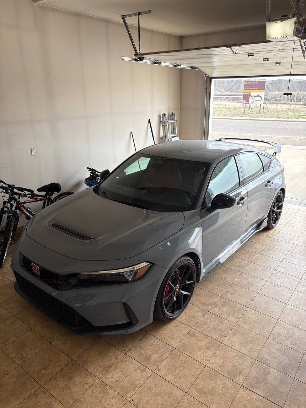 11th Gen Honda Civic Canadian dealer asked what colour Type R I want IMG_7933