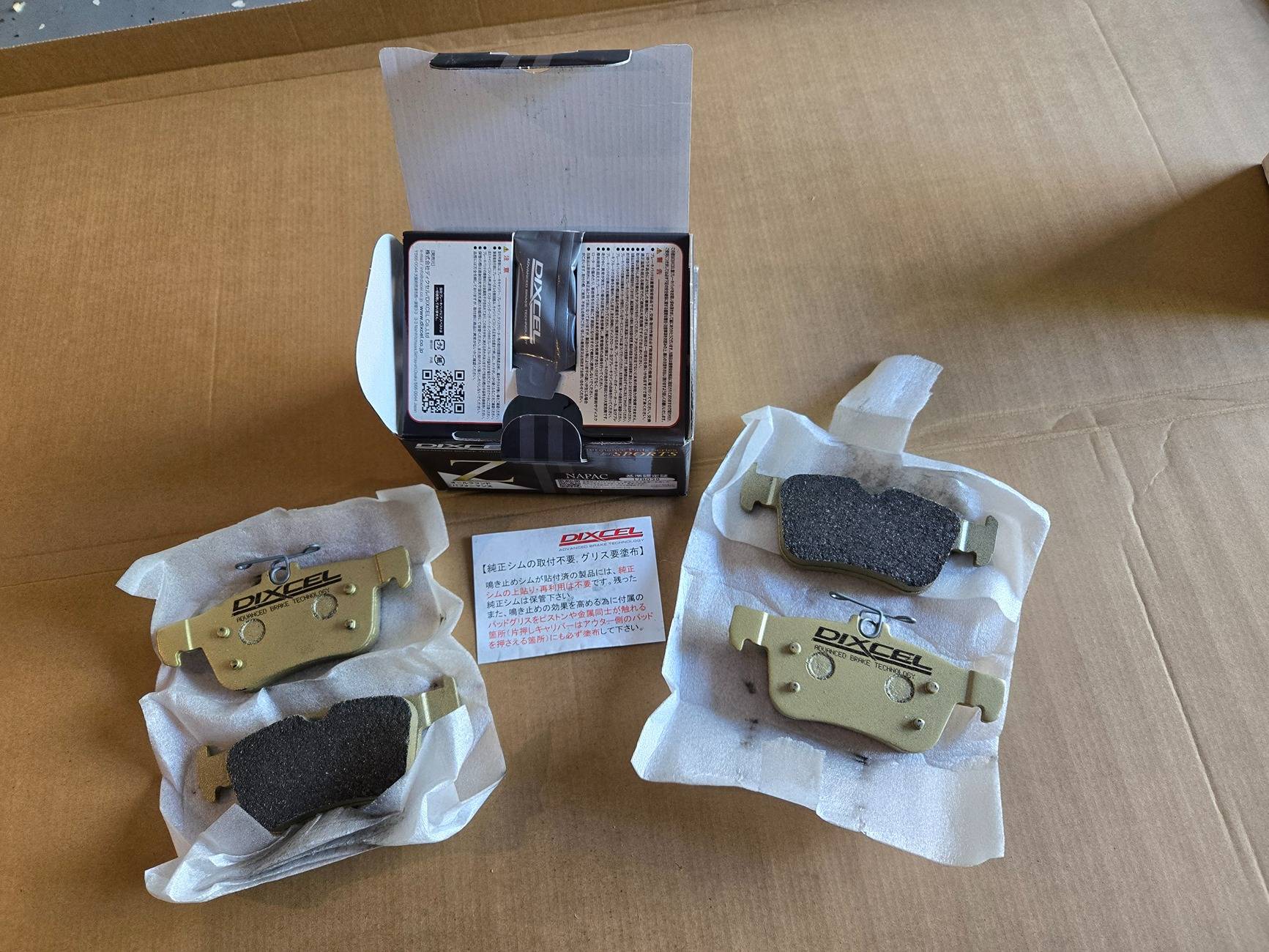 11th Gen Honda Civic Brand new rear track pads and a set of used daily rear pads 20250511_080523