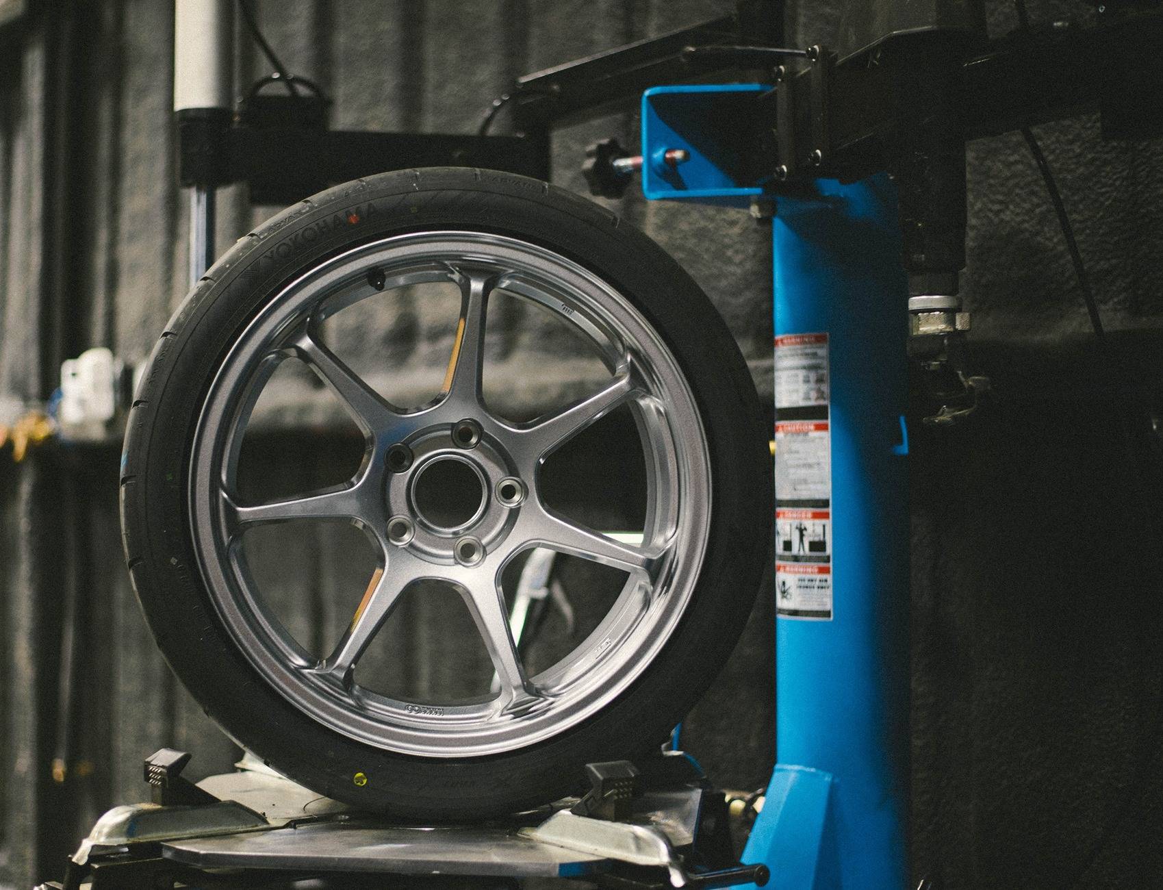 11th Gen Honda Civic Help on tire place on central Texas 2025-04-30_09-34-15