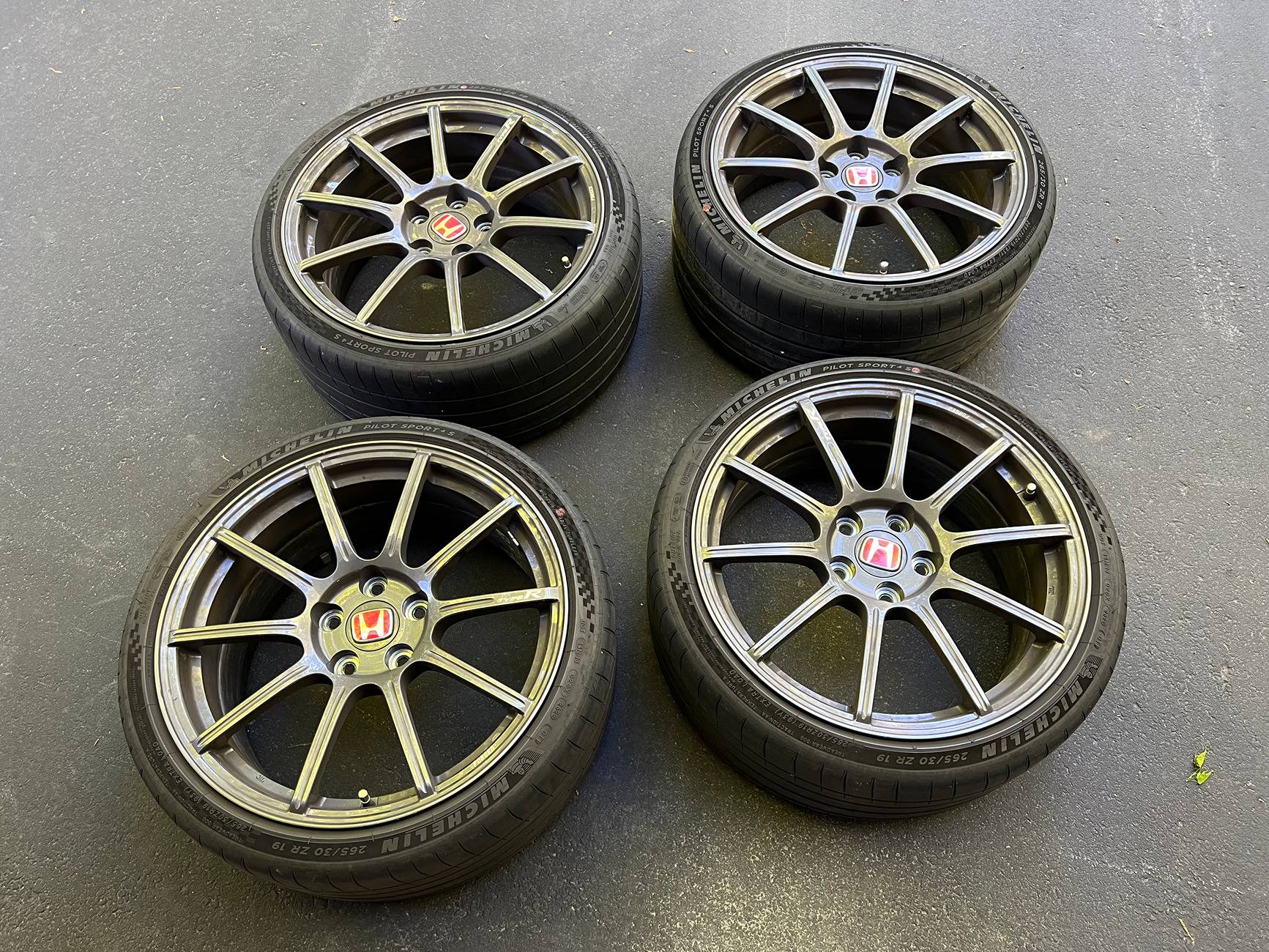 11th Gen Honda Civic SOLD: Honda OEM Forged 19" Wheels w/ Michelin Pilot Sport 4S IMG_7427