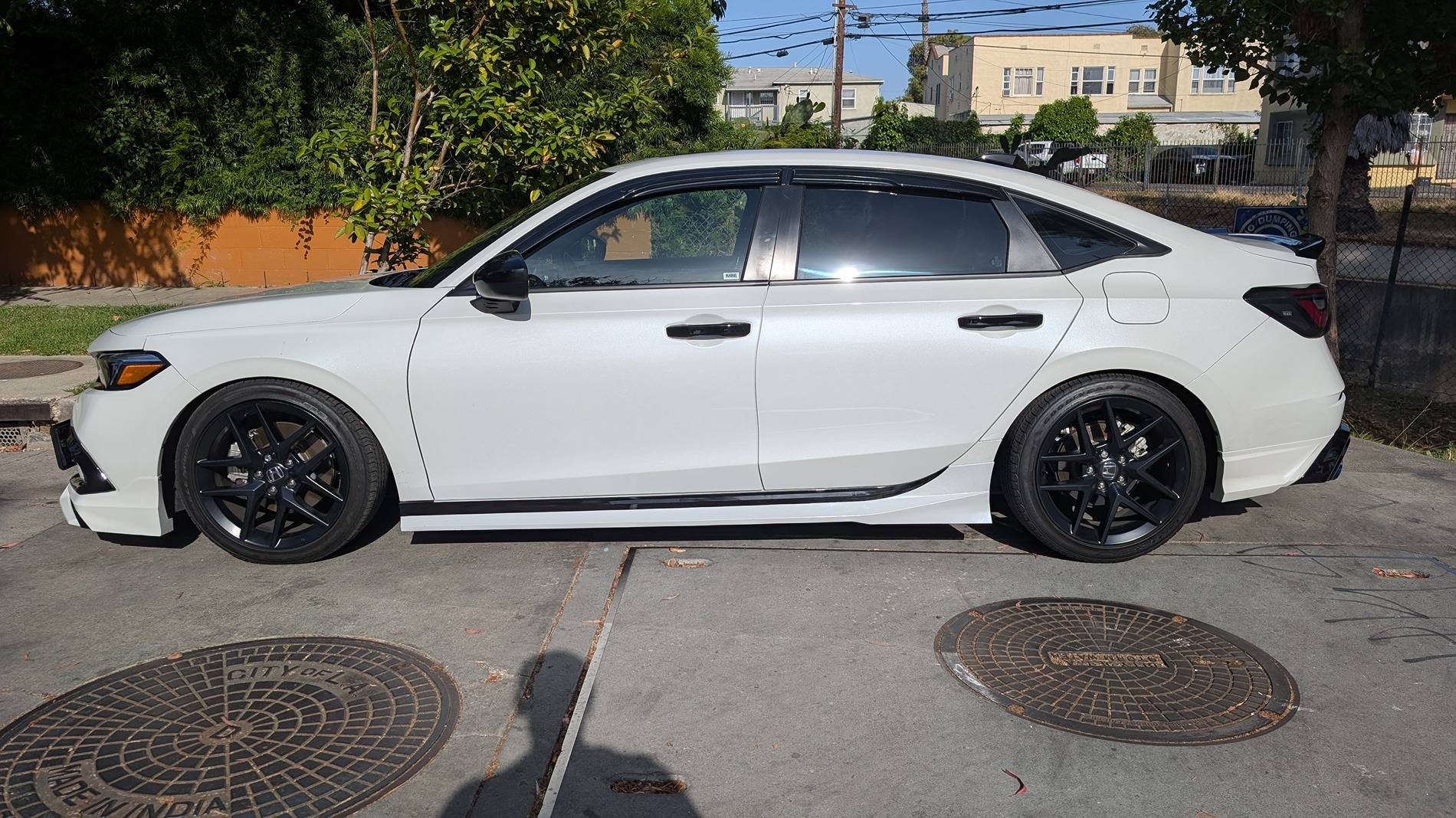 11th Gen Honda Civic 24 Si, OEM wheels/Eibach pro kit springs/20mm Garage line spacers PXL_20250525_001138380.MP