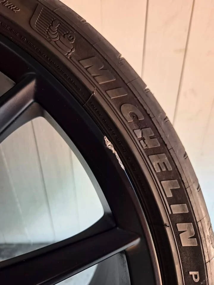 11th Gen Honda Civic 1x FL5 OEM Wheel with PS4S 7/32 501665472_1933167360759666_1632913496742024689_n
