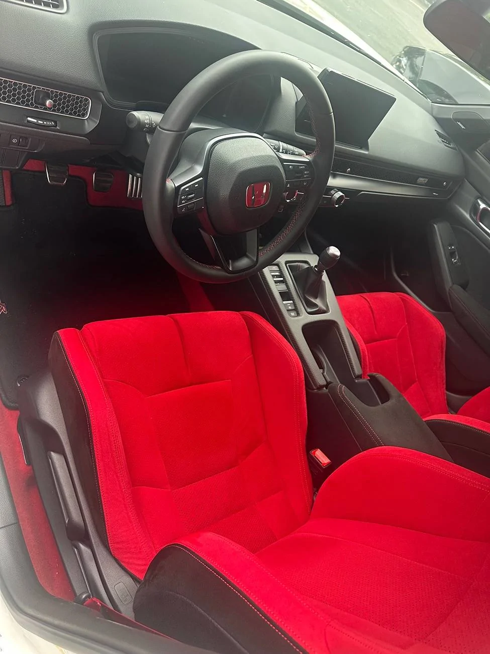 11th Gen Honda Civic Post your customized interior IMG_5165