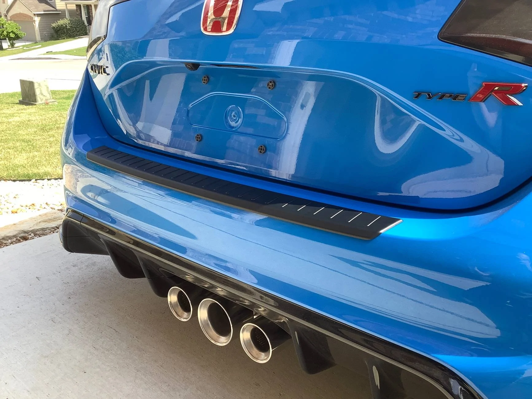 11th Gen Honda Civic Question about the OEM rear bumper protector for the FL5. IMG_0527