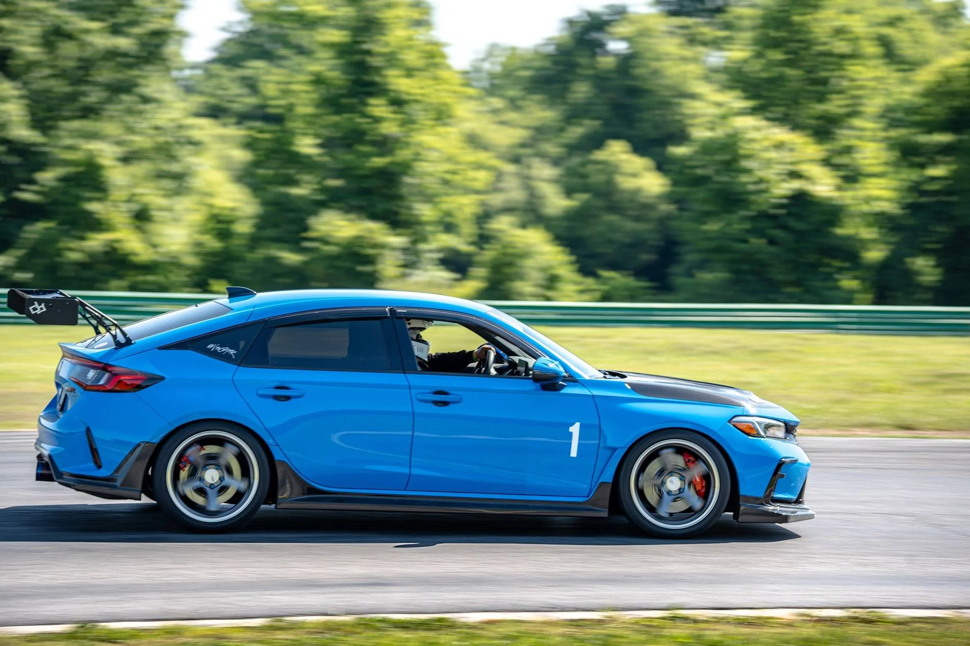 11th Gen Honda Civic Official BOOST BLUE FL5 Type R Photos Thread DSC06657