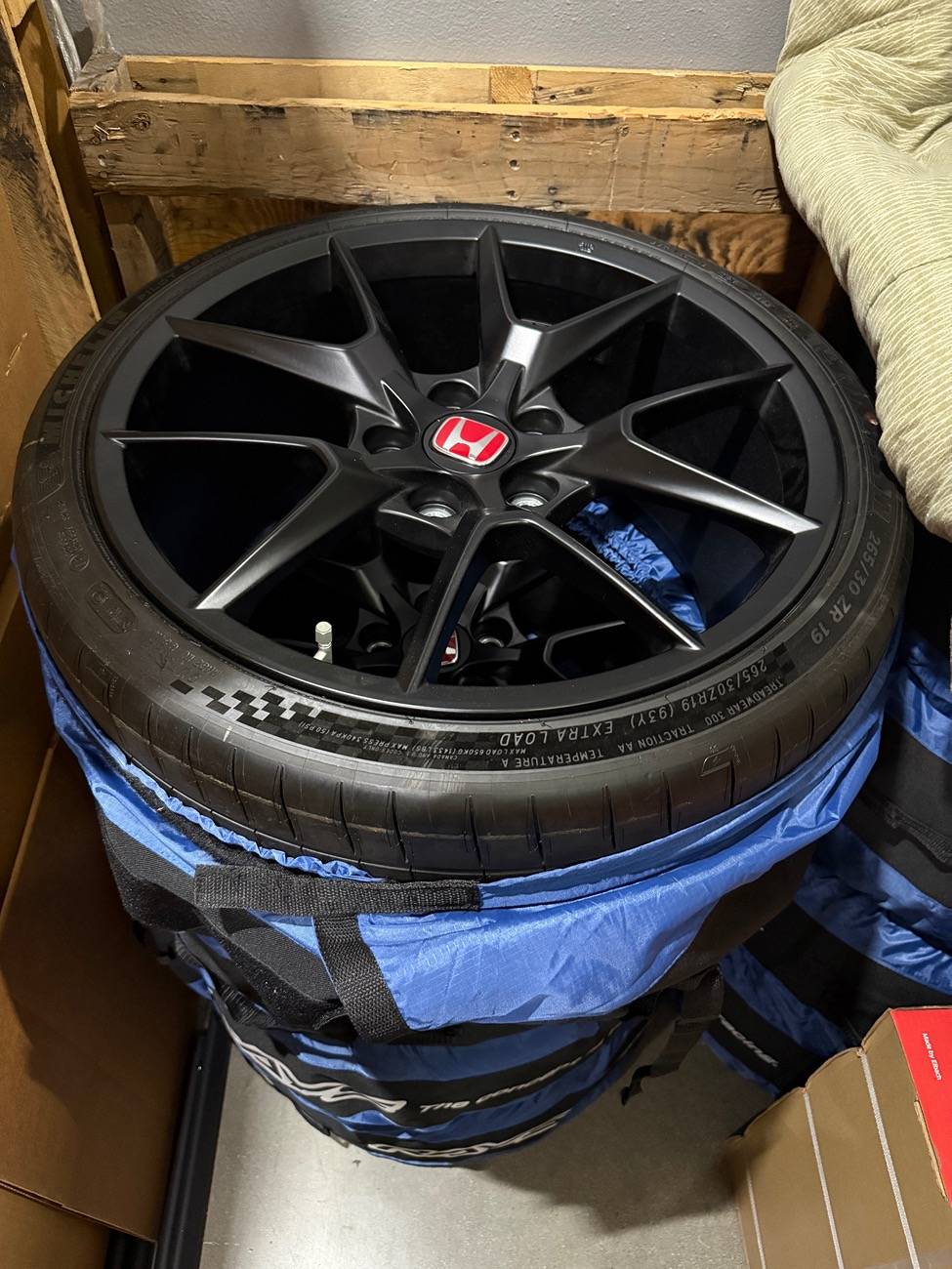 11th Gen Honda Civic Stock FL5 Wheels and Tires IMG_0612