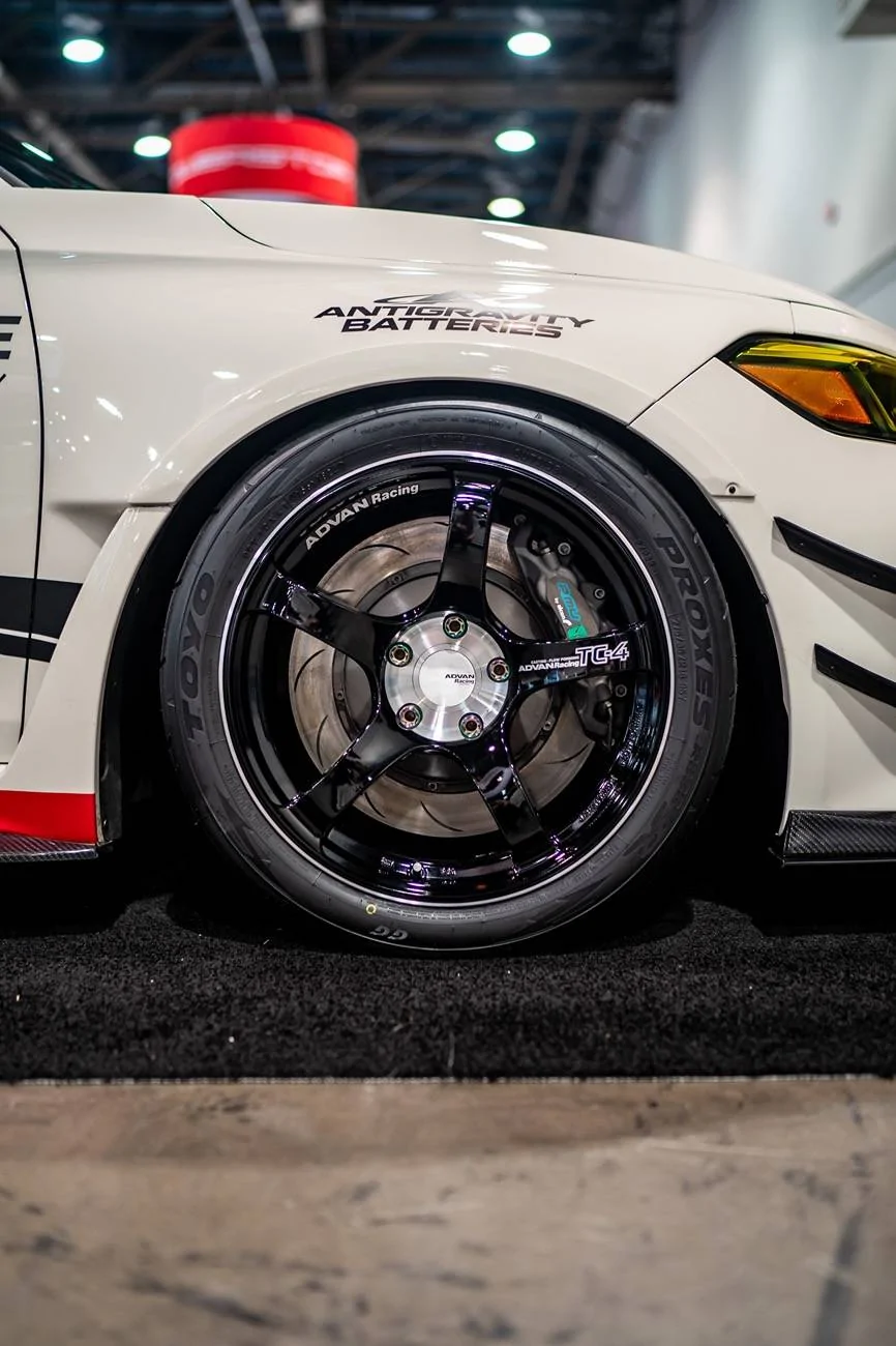 11th Gen Honda Civic $OLD! -P Stock FL5 Brembo Brakes DSC00455