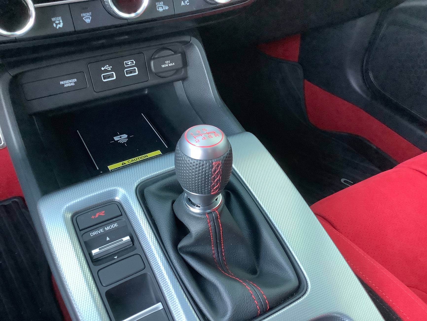 11th Gen Honda Civic Post your customized interior IMG_0647