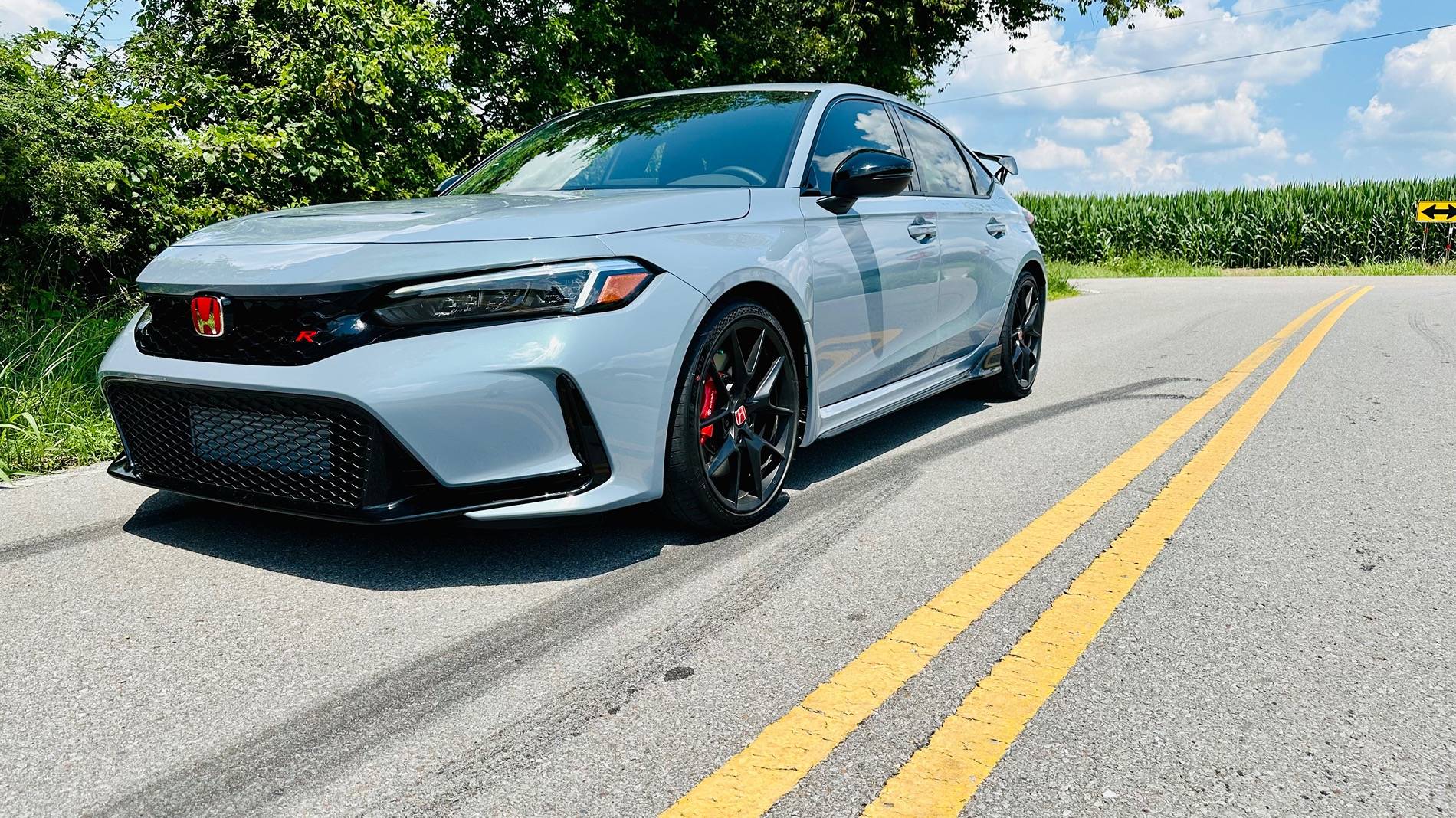 11th Gen Honda Civic Post your FL5 Civic Type R delivery pics! 🙌 📸 IMG_7621