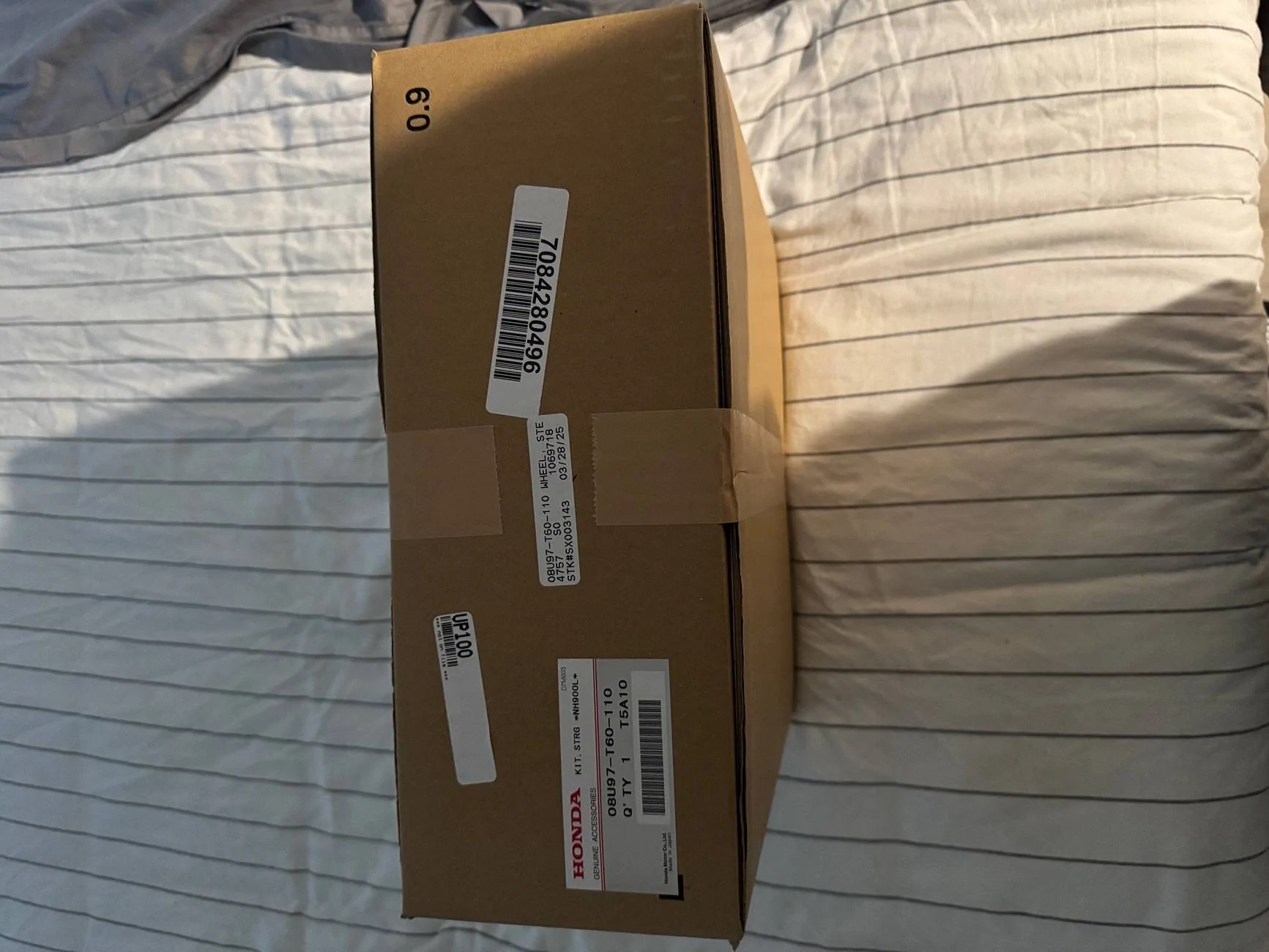11th Gen Honda Civic Brand new in the box never opened OEM FL5 Alcantara steering wheel. IMG_4001