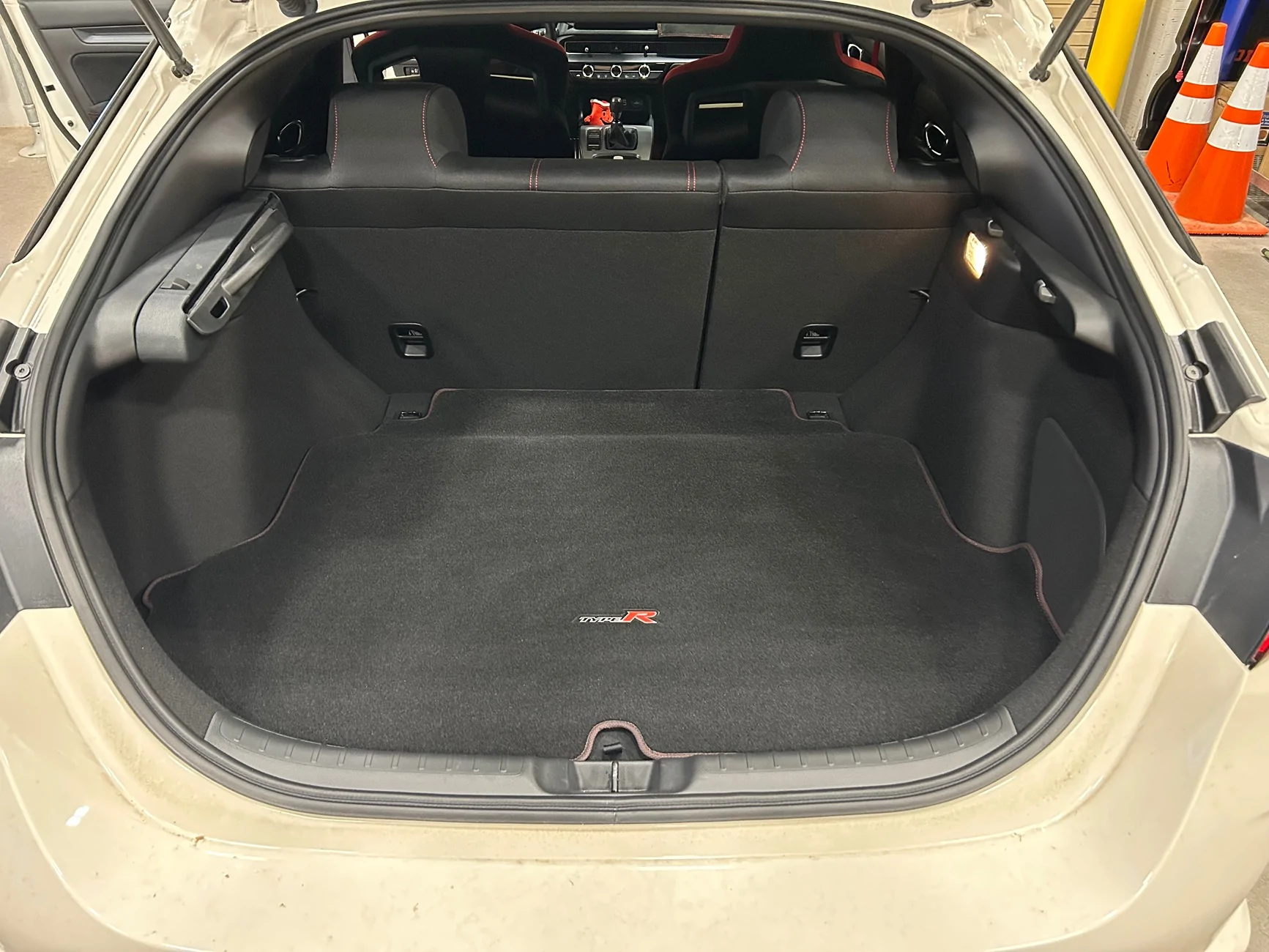 11th Gen Honda Civic Carpet trunk mat? IMG_2442