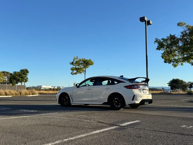 11th Gen Honda Civic Stock exhaust: is there enough space to fit 3 4.5" tips IMG_4566